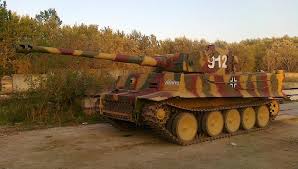 tigris replika tank tapolcán
