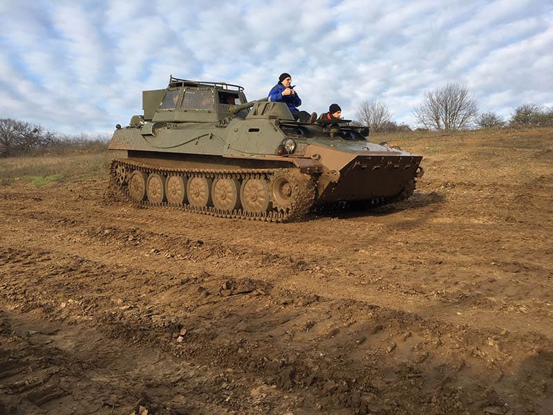 Tank vezetés