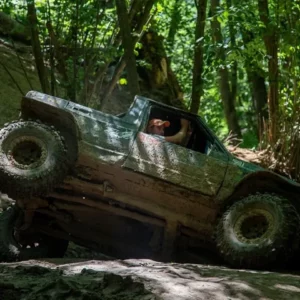 Off Road élményvezetés - Image 10